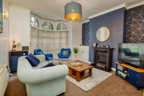 Pass the Keys 2 Bed Flat in Old School House
